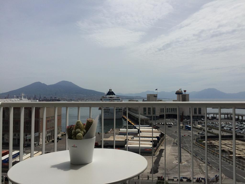 Skyhouse Beverello Napoli Værelse billede